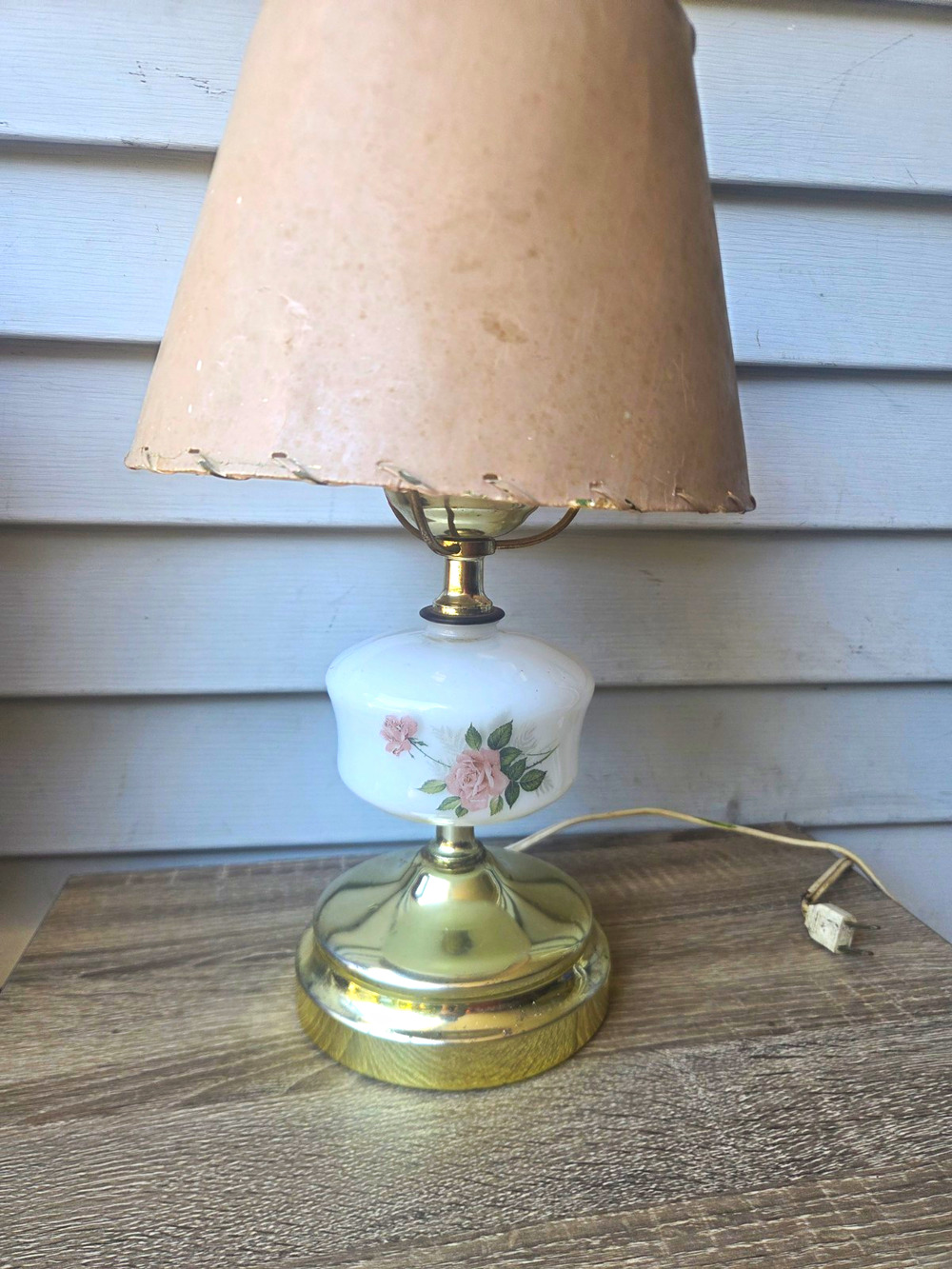 Vintage Milk Glass one Way Electric Lamp - Floral Detailing